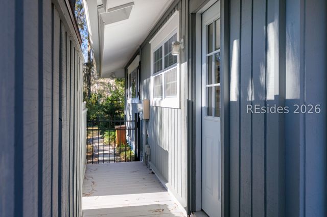 18 Timber Ln, Hilton Head Island, SC 29926