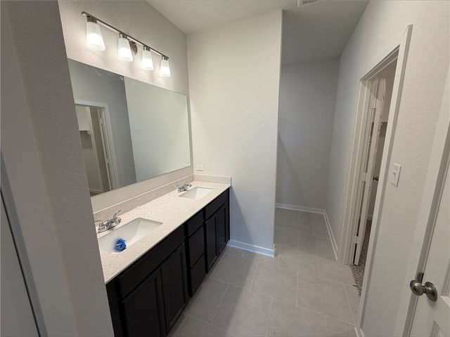 377 Harvest Lake Drive, Snook, TX 77878