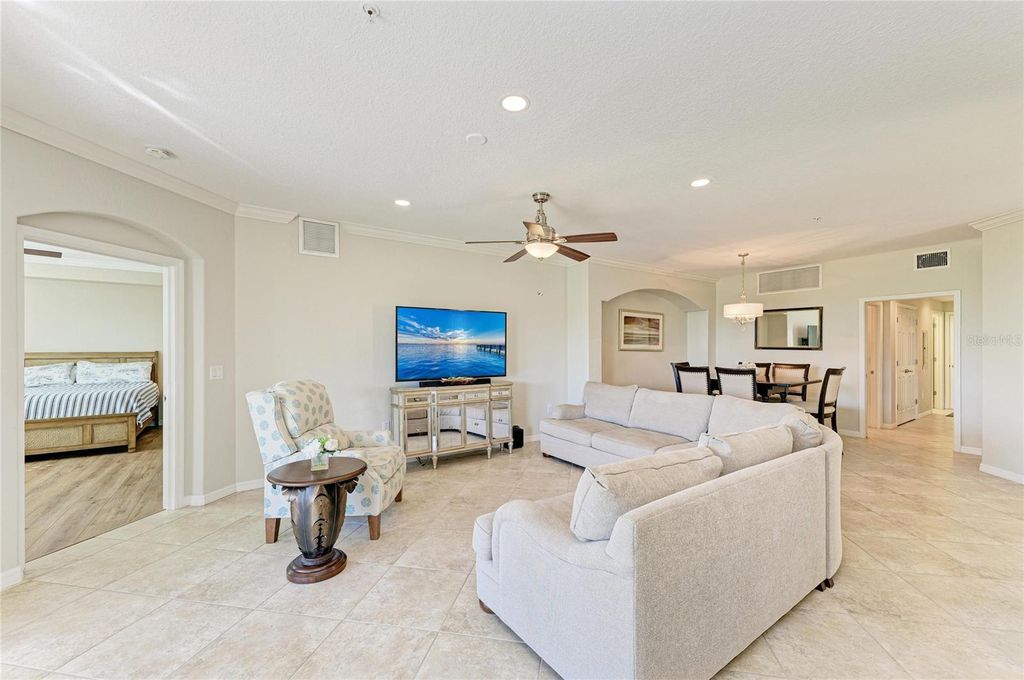 Image 17 of property listing at 6908 GRAND ESTUARY TRAIL 101, Bradenton, FL 34212