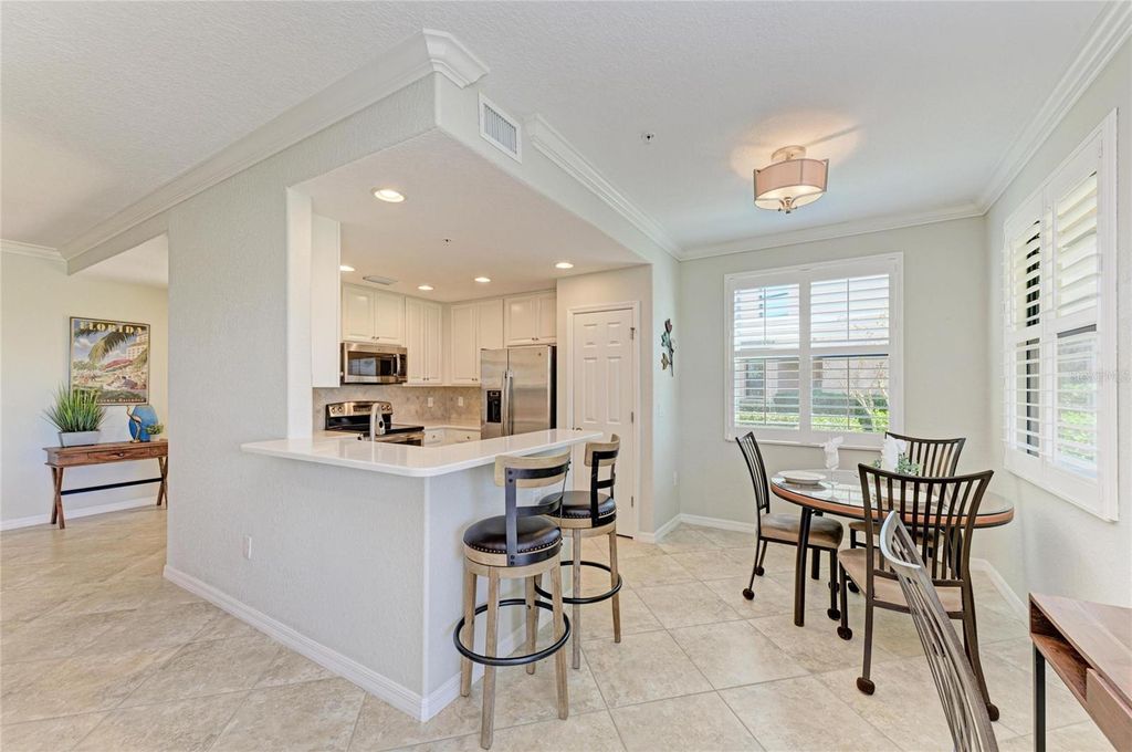 Image 19 of property listing at 6908 GRAND ESTUARY TRAIL 101, Bradenton, FL 34212