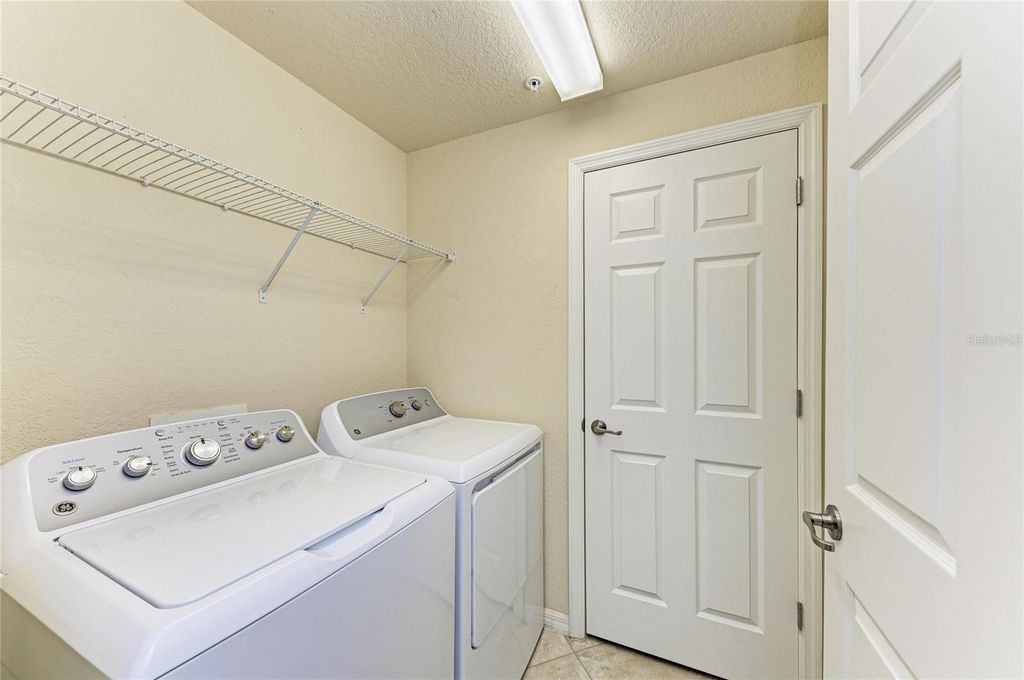 Image 40 of property listing at 6908 GRAND ESTUARY TRAIL 101, Bradenton, FL 34212