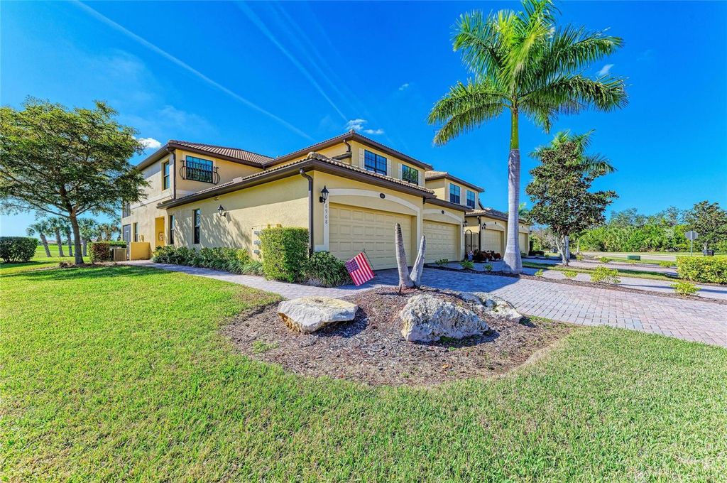 Image 7 of property listing at 6908 GRAND ESTUARY TRAIL 101, Bradenton, FL 34212