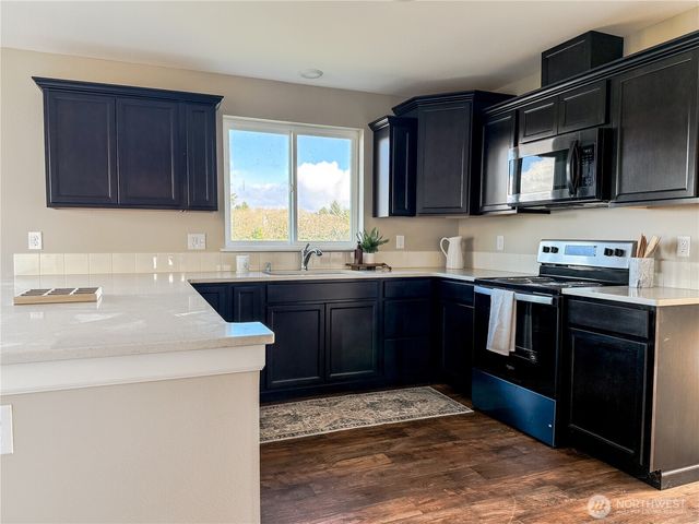 584 Mount Olympus Avenue SE, Ocean Shores, WA 98569