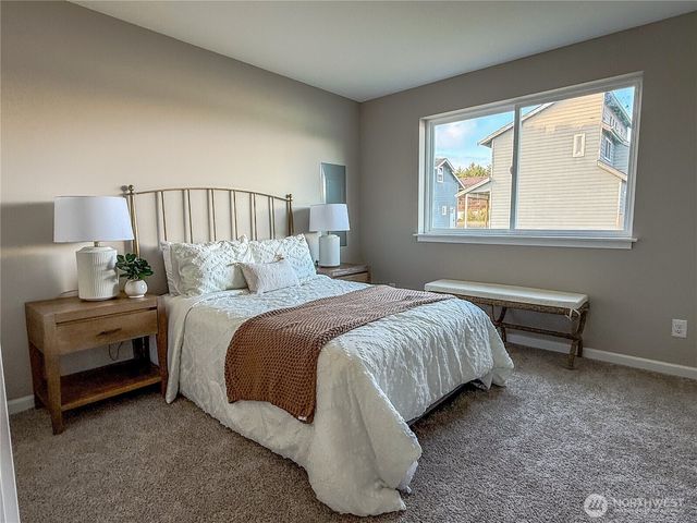 584 Mount Olympus Avenue SE, Ocean Shores, WA 98569