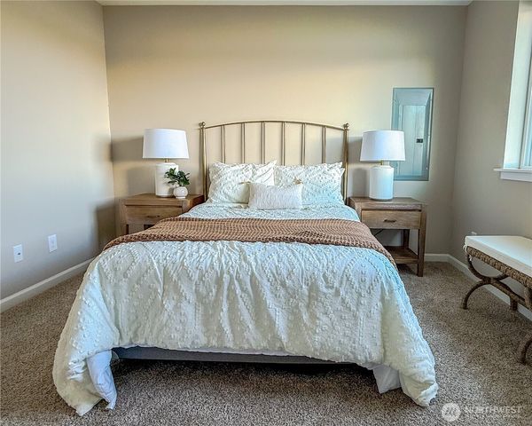 584 Mount Olympus Avenue SE, Ocean Shores, WA 98569