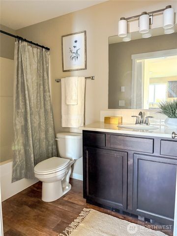 584 Mount Olympus Avenue SE, Ocean Shores, WA 98569