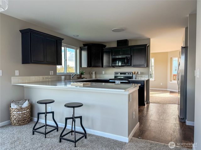 584 Mount Olympus Avenue SE, Ocean Shores, WA 98569