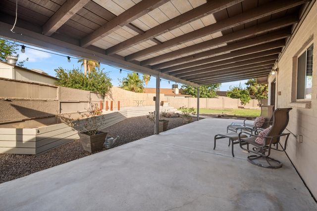 4515 W Shaw Butte Drive, Glendale, AZ 85304