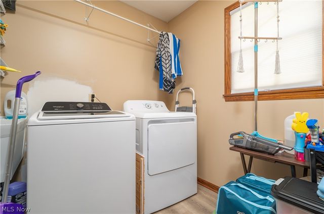 2161 Denise Drive NE, New Philadelphia, OH 44663