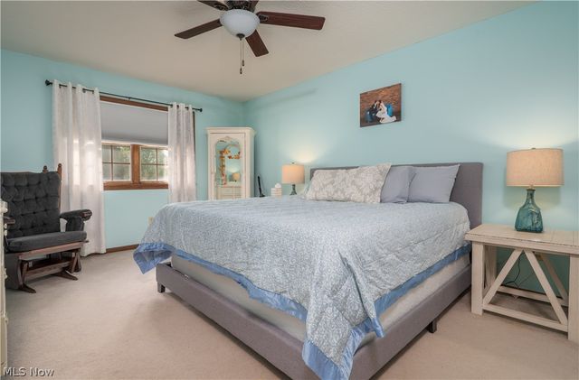 2161 Denise Drive NE, New Philadelphia, OH 44663