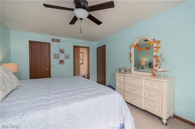 2161 Denise Drive NE, New Philadelphia, OH 44663