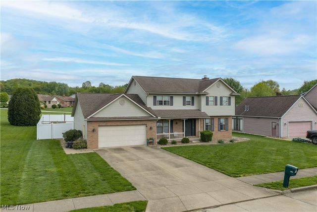 2161 Denise Drive NE, New Philadelphia, OH 44663