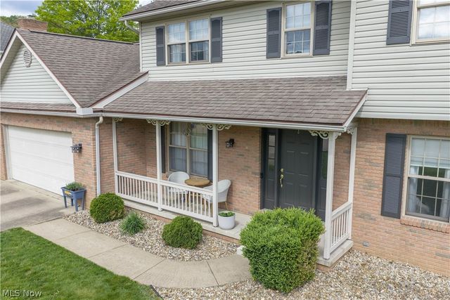 2161 Denise Drive NE, New Philadelphia, OH 44663