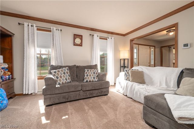 2161 Denise Drive NE, New Philadelphia, OH 44663