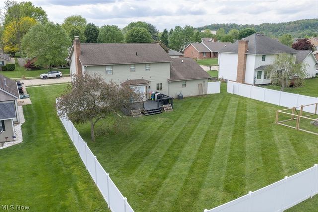 2161 Denise Drive NE, New Philadelphia, OH 44663