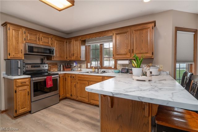 2161 Denise Drive NE, New Philadelphia, OH 44663