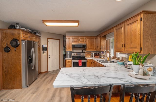 2161 Denise Drive NE, New Philadelphia, OH 44663