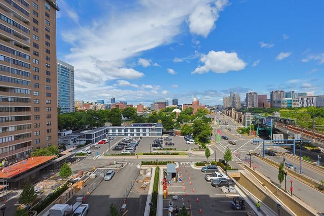 6 Whittier Pl 7B, Boston, MA 02114
