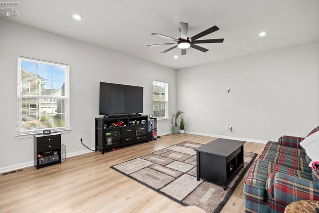 6168 Krystina Run, Lorain, OH 44053