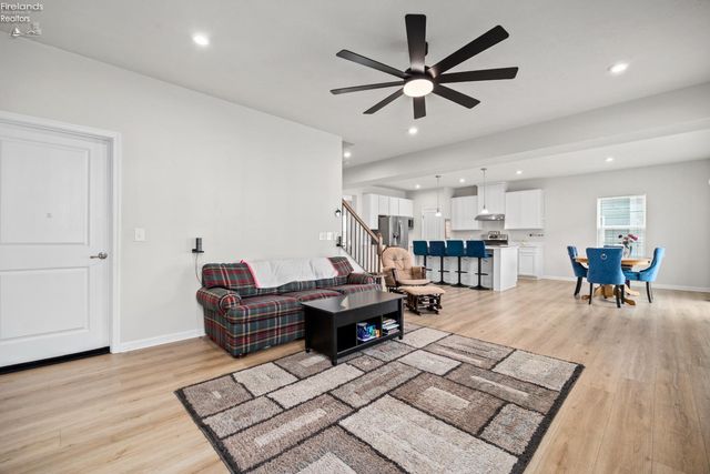 6168 Krystina Run, Lorain, OH 44053