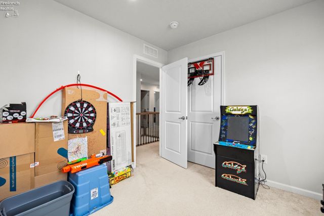 6168 Krystina Run, Lorain, OH 44053