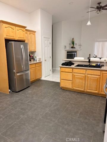 21018 85th, California City, CA 93505