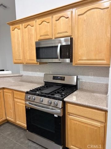 21018 85th, California City, CA 93505