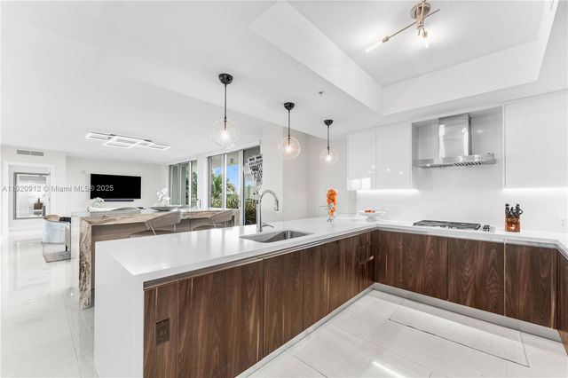 1180 N Federal Hwy 607, Fort Lauderdale, FL 33304