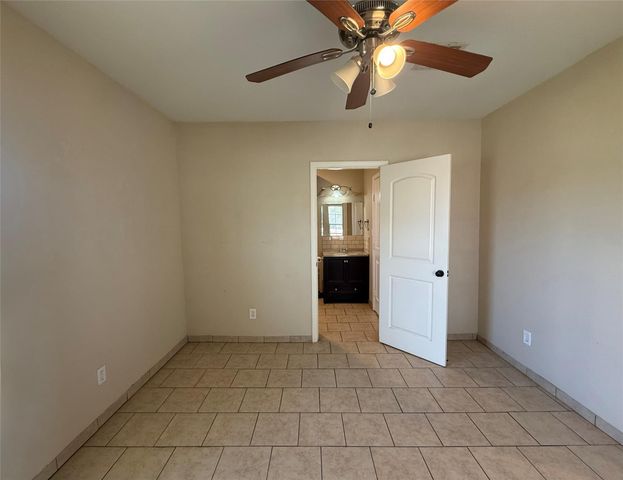 429 W 2nd Street, Freeport, TX 77541