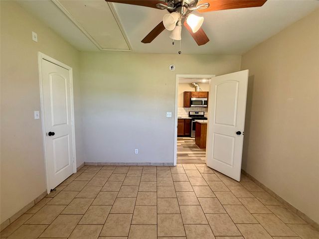 429 W 2nd Street, Freeport, TX 77541