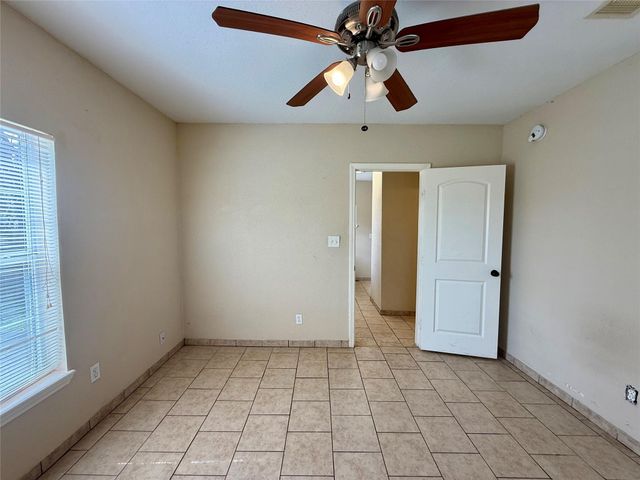 429 W 2nd Street, Freeport, TX 77541