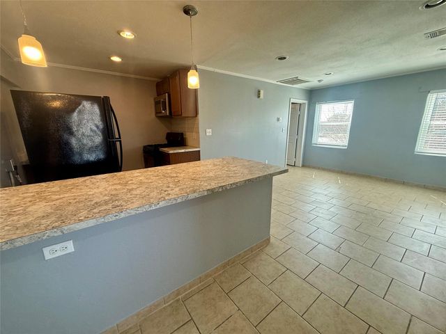 429 W 2nd Street, Freeport, TX 77541