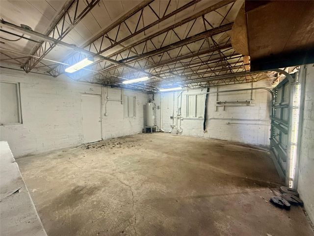 429 W 2nd Street, Freeport, TX 77541