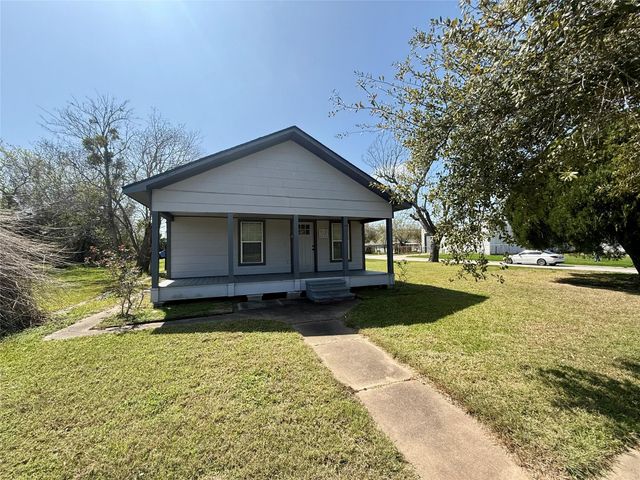 429 W 2nd Street, Freeport, TX 77541