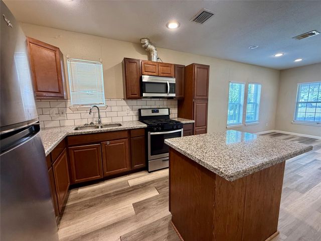 429 W 2nd Street, Freeport, TX 77541