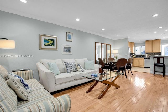 1446 Hayes St 9, Hollywood, FL 33020