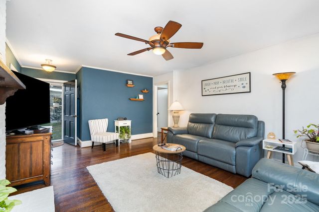 1041 Cutler Place, Charlotte, NC 28212