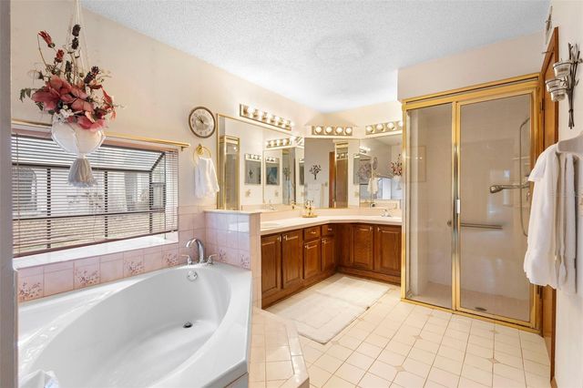 2170 WEKIWA OAKS DRIVE, Apopka, FL 32703