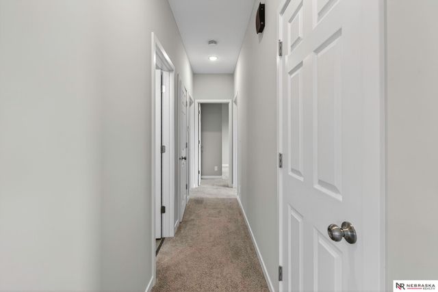 3809 Appaloosa Drive, Omaha, NE 68022