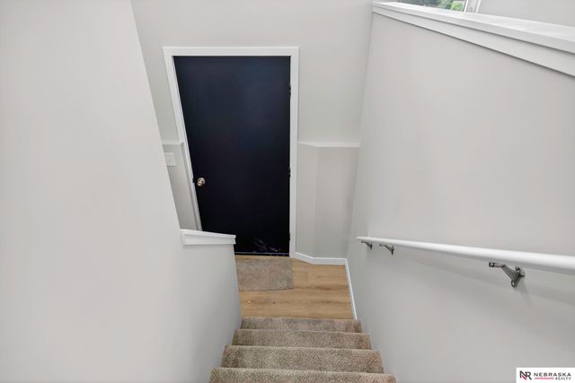 3809 Appaloosa Drive, Omaha, NE 68022