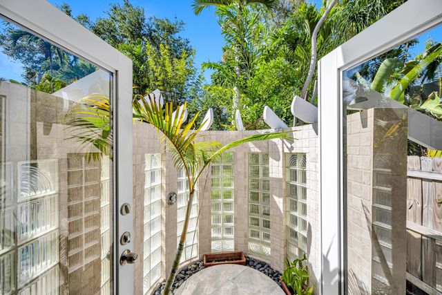 1413 NE 4th Court, Fort Lauderdale, FL 33301