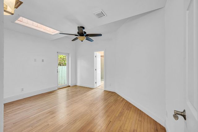 1413 NE 4th Court, Fort Lauderdale, FL 33301