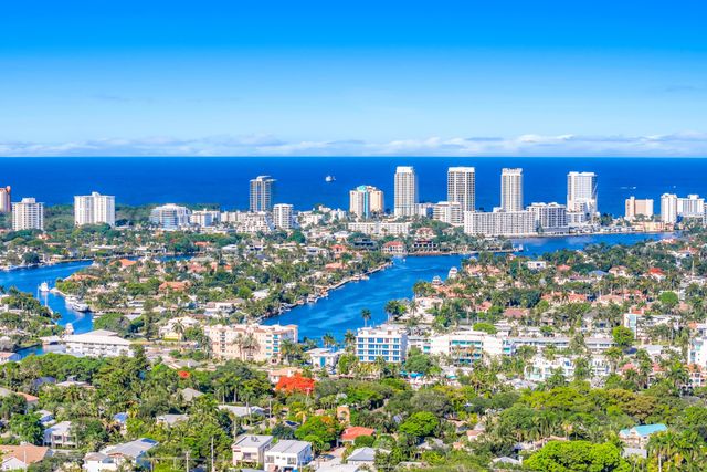1413 NE 4th Court, Fort Lauderdale, FL 33301