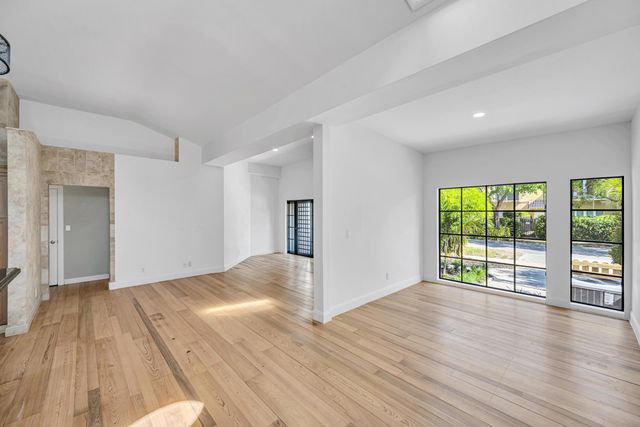 1413 NE 4th Court, Fort Lauderdale, FL 33301