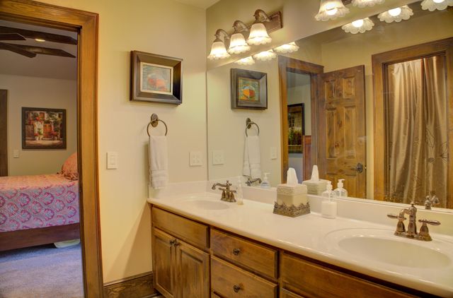 33411 33411 Ridge Road Road, Afton, OK 74331