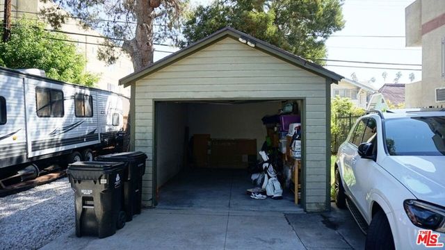 854 S Ardmore Avenue, Los Angeles, CA 90005