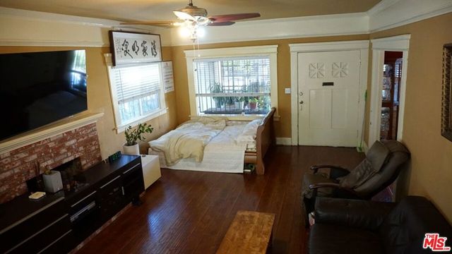 854 S Ardmore Avenue, Los Angeles, CA 90005