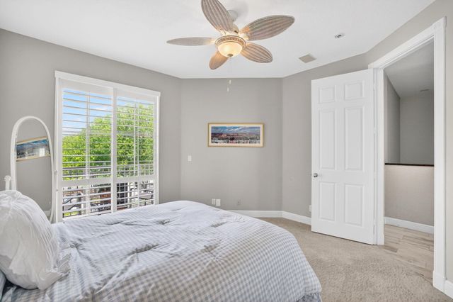 2860 Marina Circle, Lighthouse Point, FL 33064