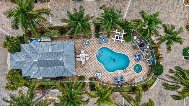 2860 Marina Circle, Lighthouse Point, FL 33064