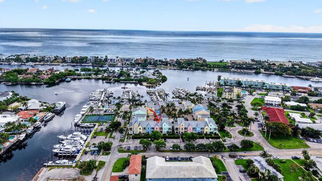 2860 Marina Circle, Lighthouse Point, FL 33064